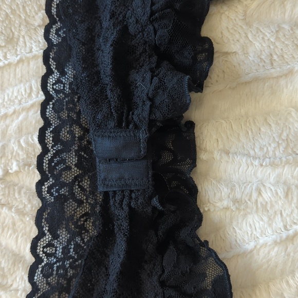 Like New Victoria's Secret Stocking Belt - Picture 7 of 10